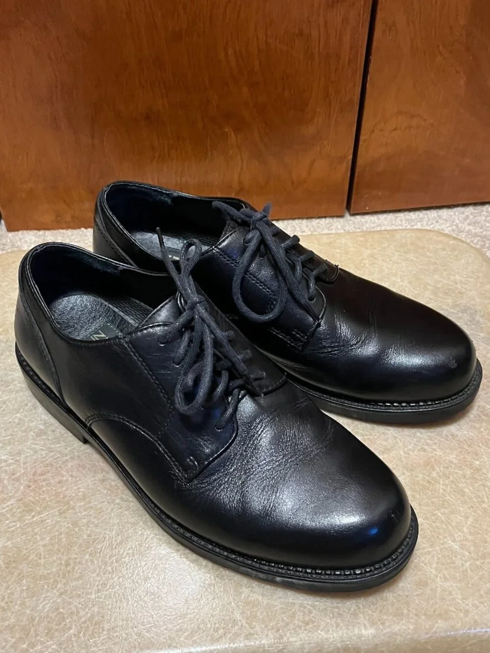 Nunn Bush Plain Toe Oxford dress shoes
